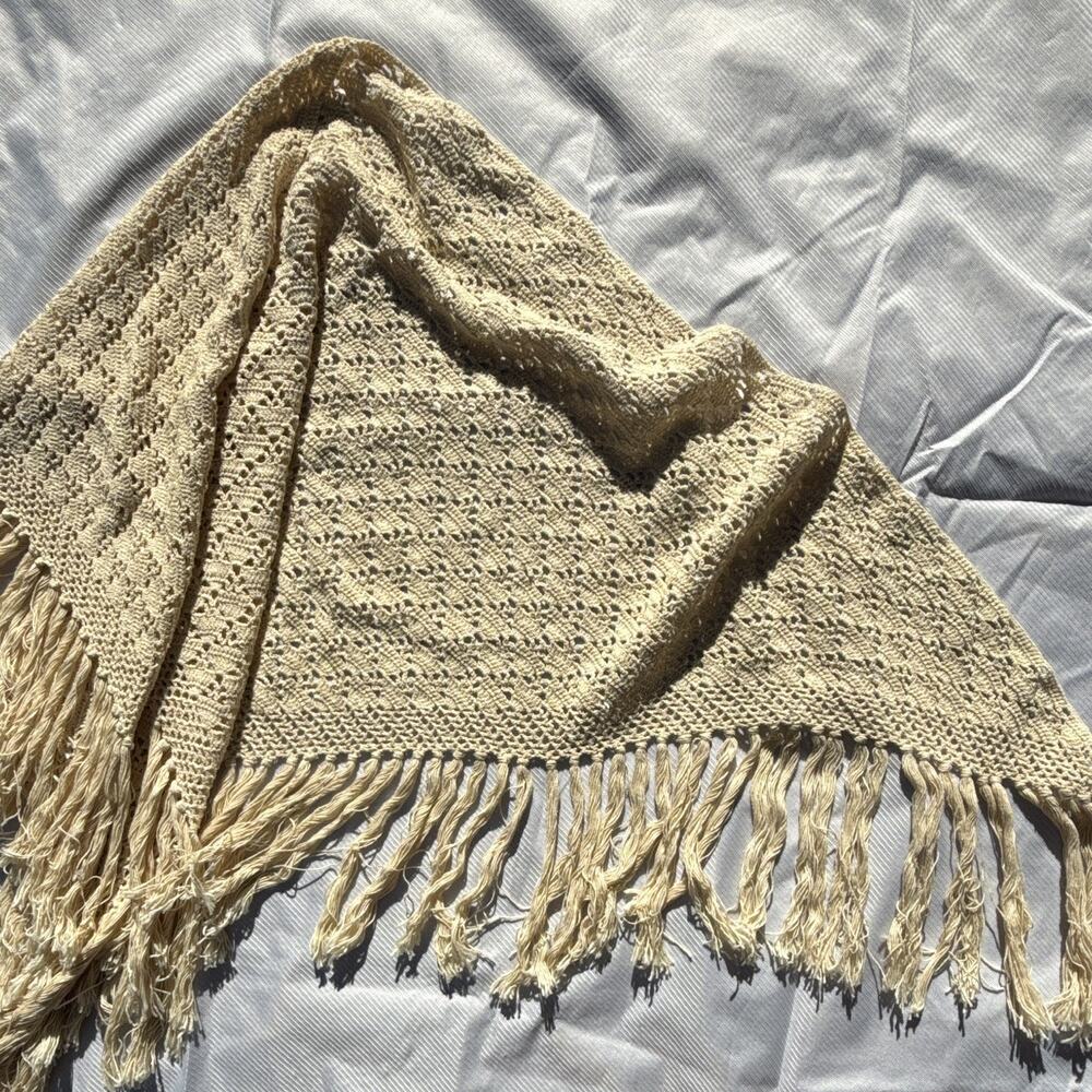 Women’s Beige Crochet Triangle Wrap Shawl with Fringe Accents, granny chic - Picture 8 of 8